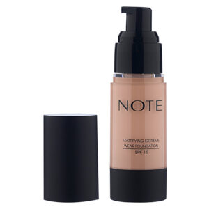 Note Mattifying Extreme Wear Foundation 111