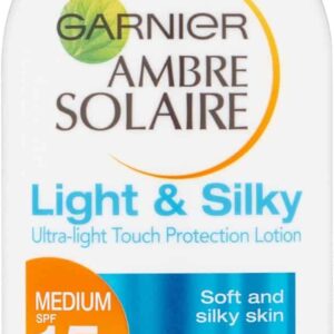 Garnier Ambre Solaire Light & Silky SPF15 Protezione Sun Lotion 200ml