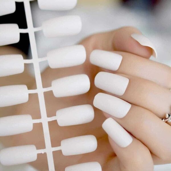 Dr. Schmidt White Artificial Nails