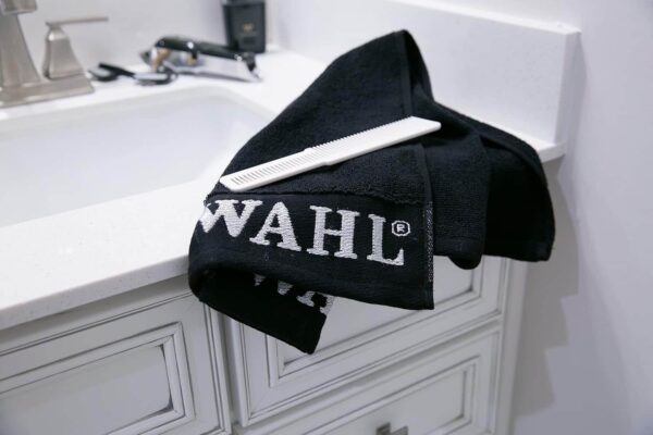Wahl 0093-6000 Towel Black
